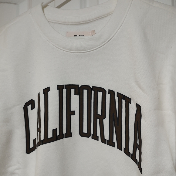 Hollister California Sweatshirt - Picture 2 of 3